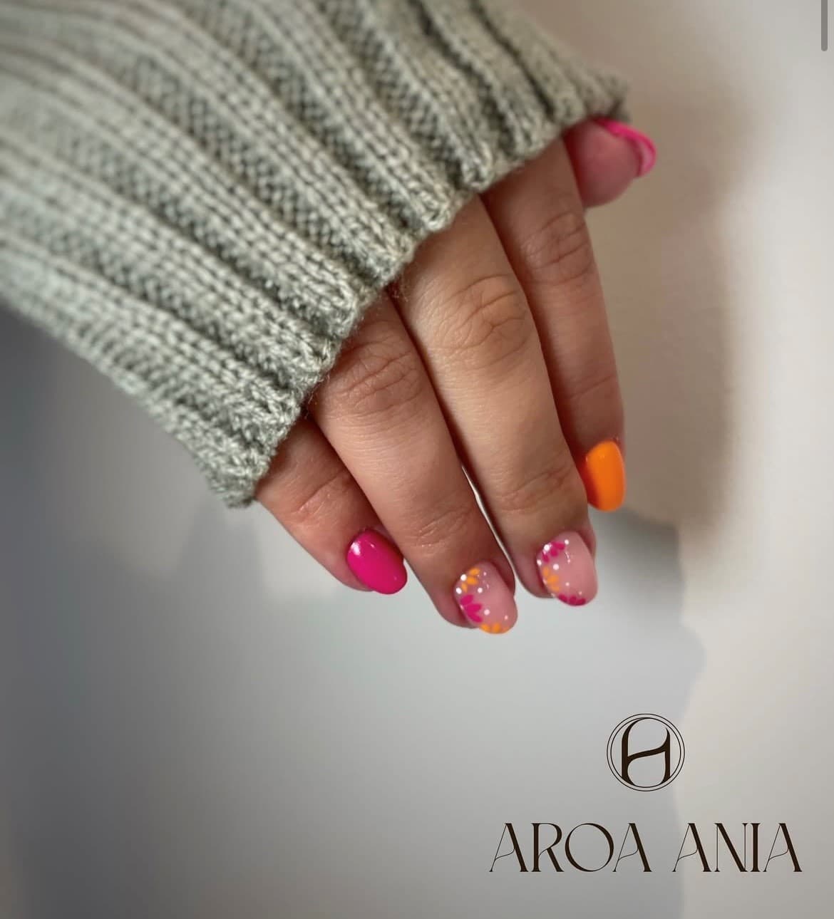 quitar shellac y hacer la manicura en oviedo