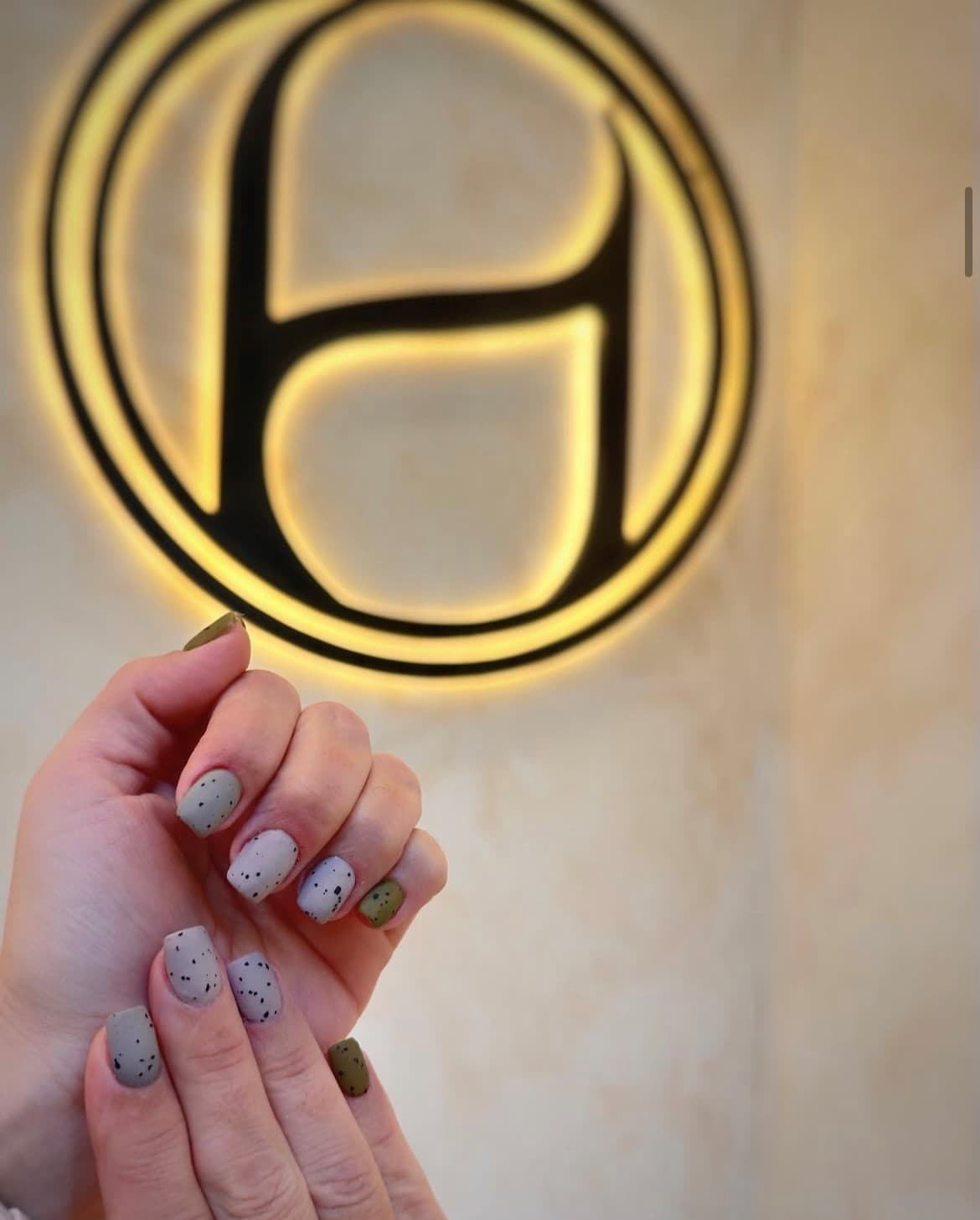 shellac y manicura en oviedo